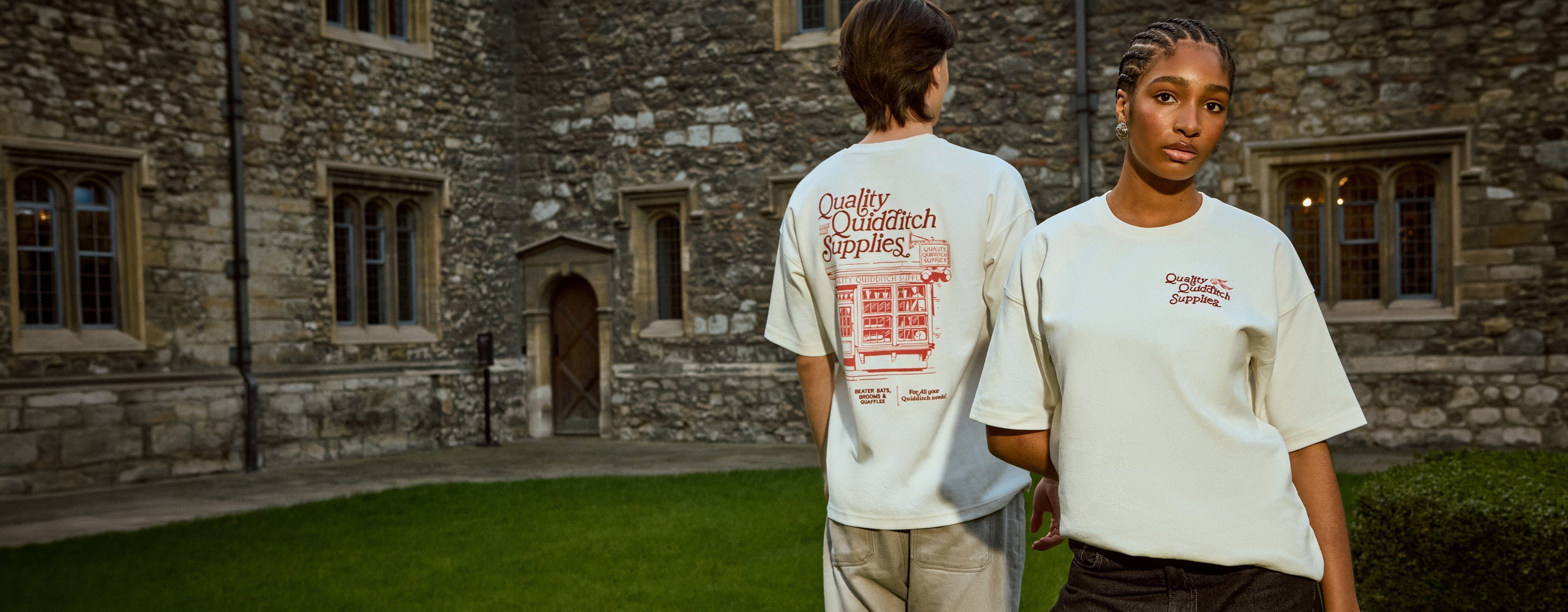Storia e Magia - Harry Potter - T-shirt Stemma Tassorosso