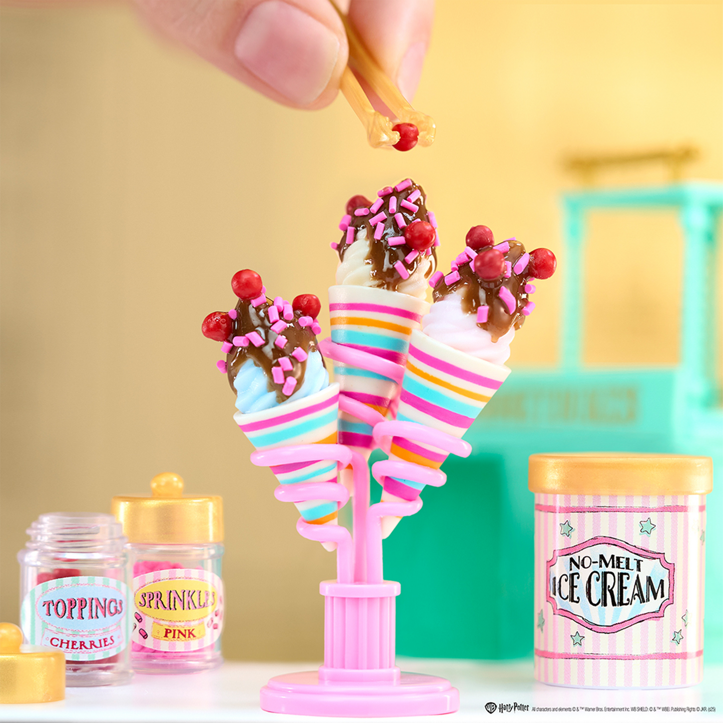 Miniverse Harry Potter Honeydukes Playset