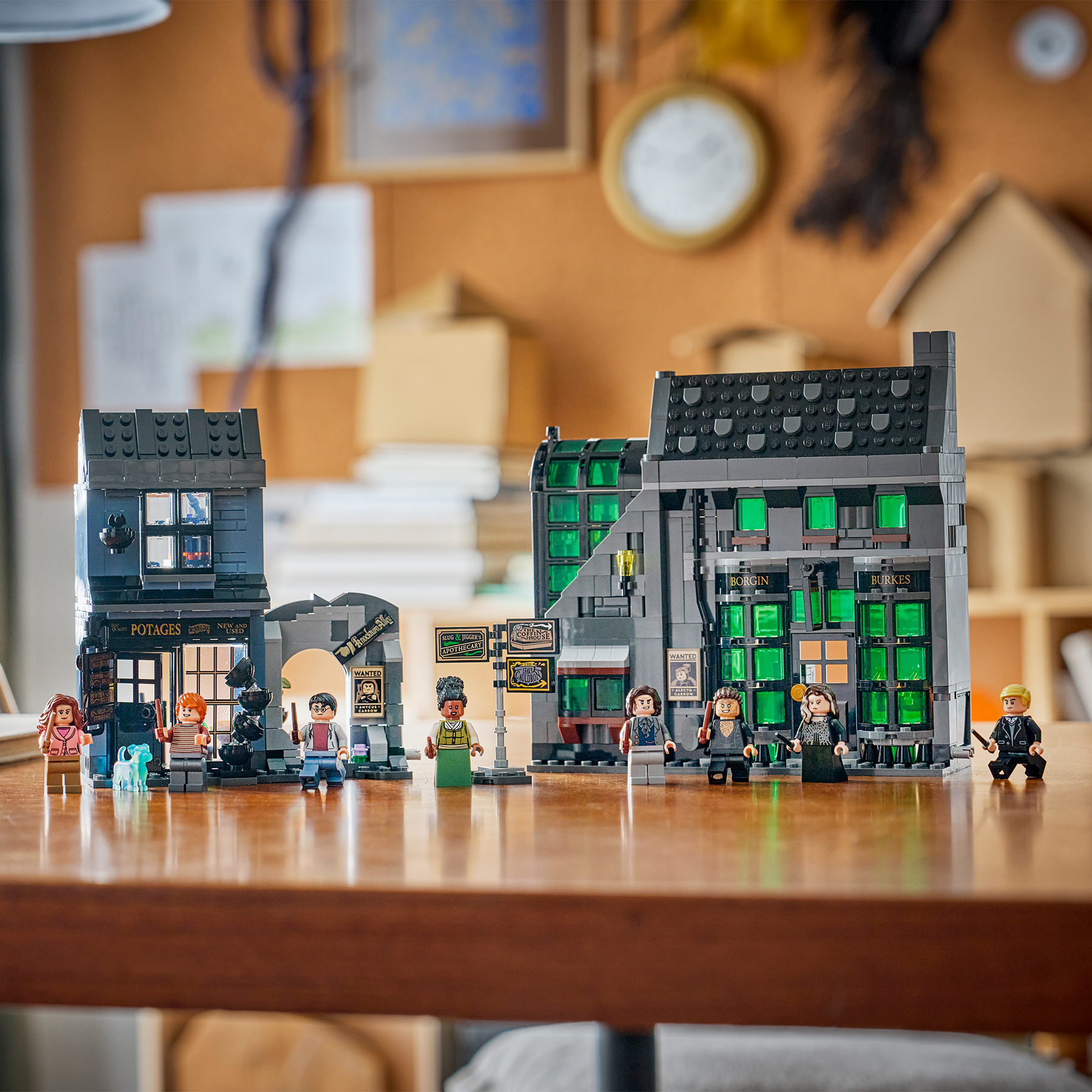 Knockturn Alley Wizarding Shops LEGO
