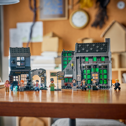 Knockturn Alley Wizarding Shops LEGO