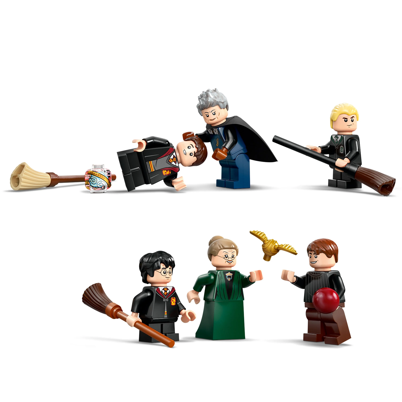 Hogwarts Castle Flying Lessons LEGO - Main Image