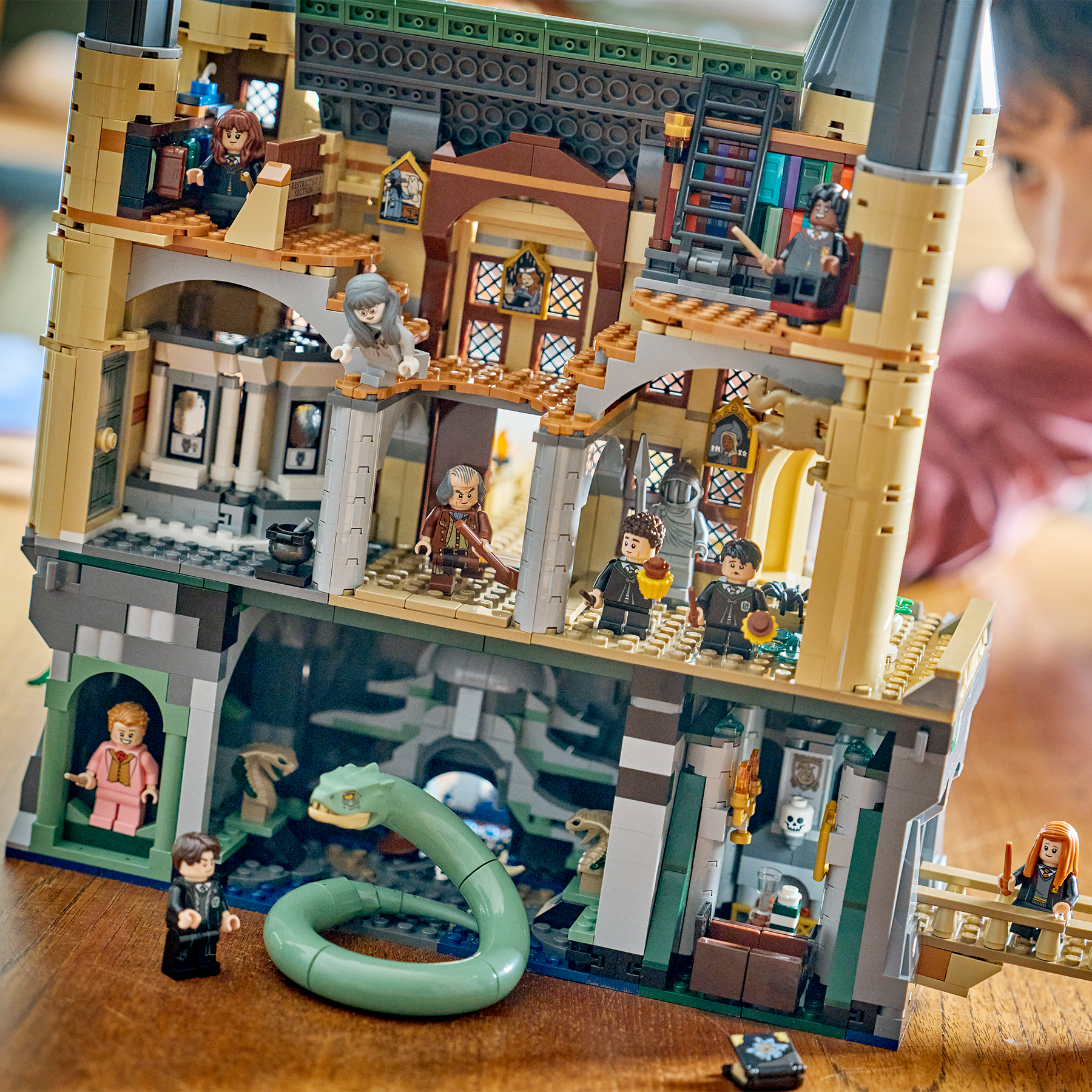 Hogwarts Castle - East Wing LEGO