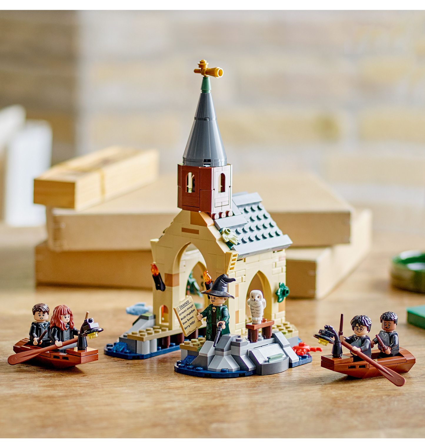 Hogwarts Castle Boathouse LEGO