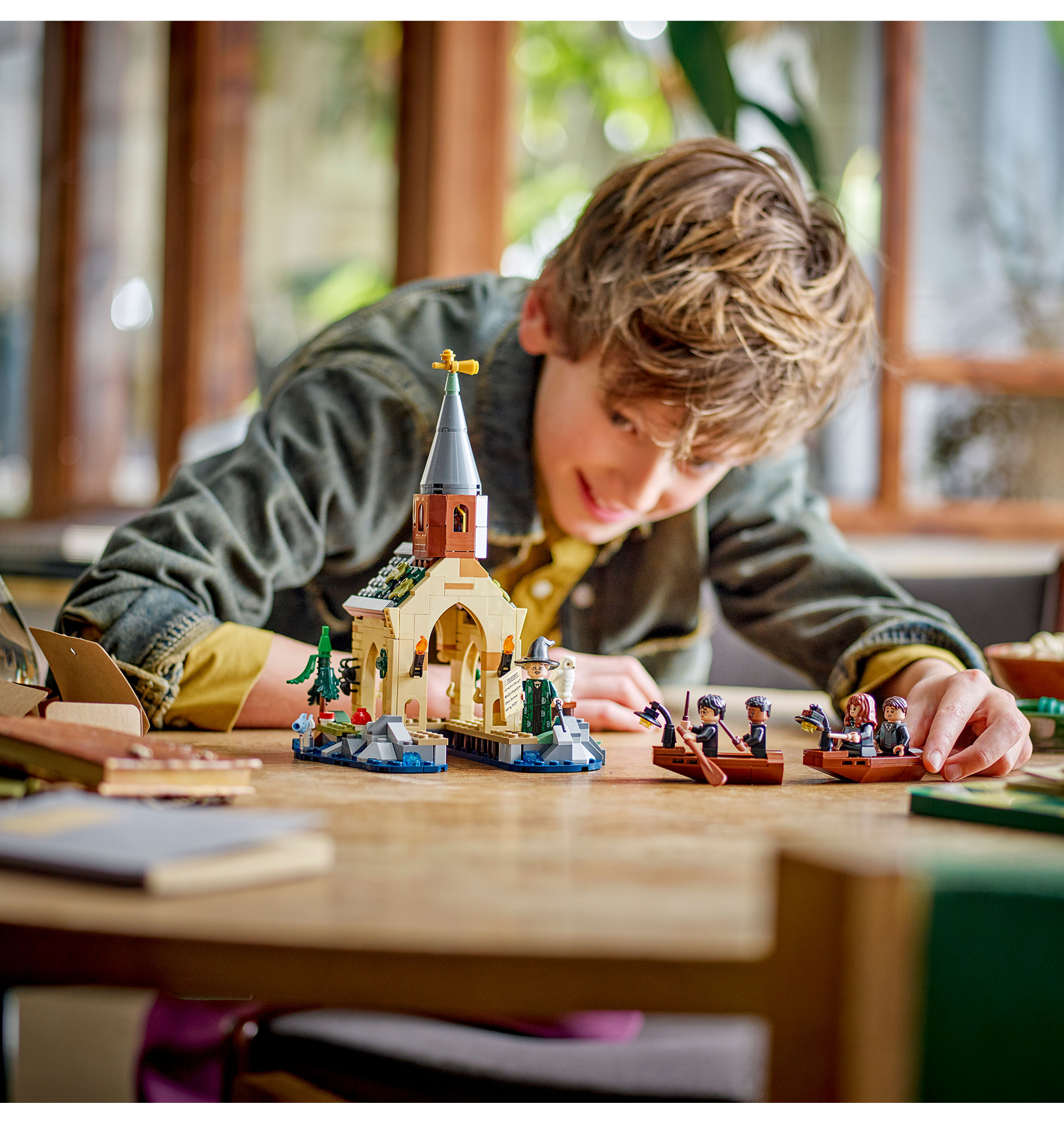 Hogwarts Castle Boathouse LEGO