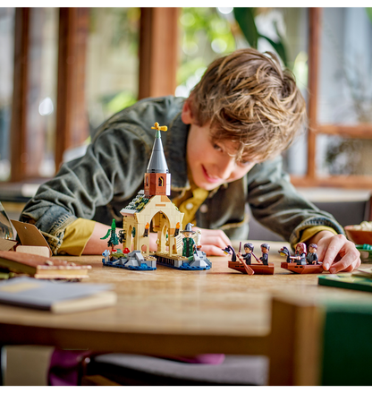 Hogwarts Castle Boathouse LEGO