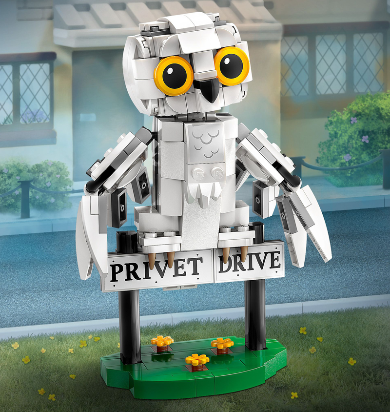 Hedwig at 4 Privet Drive LEGO