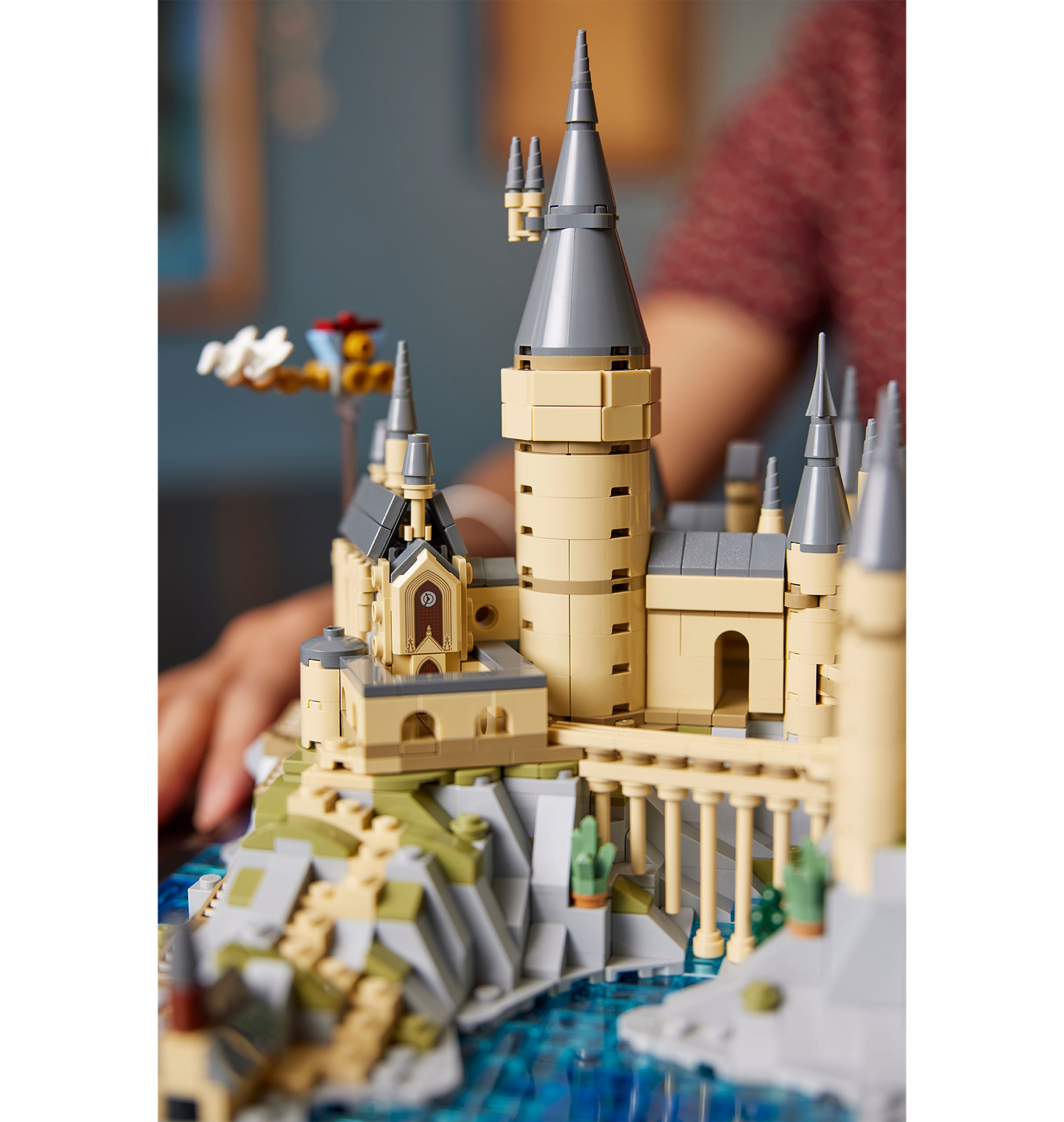 Hogwarts Castle and Grounds LEGO