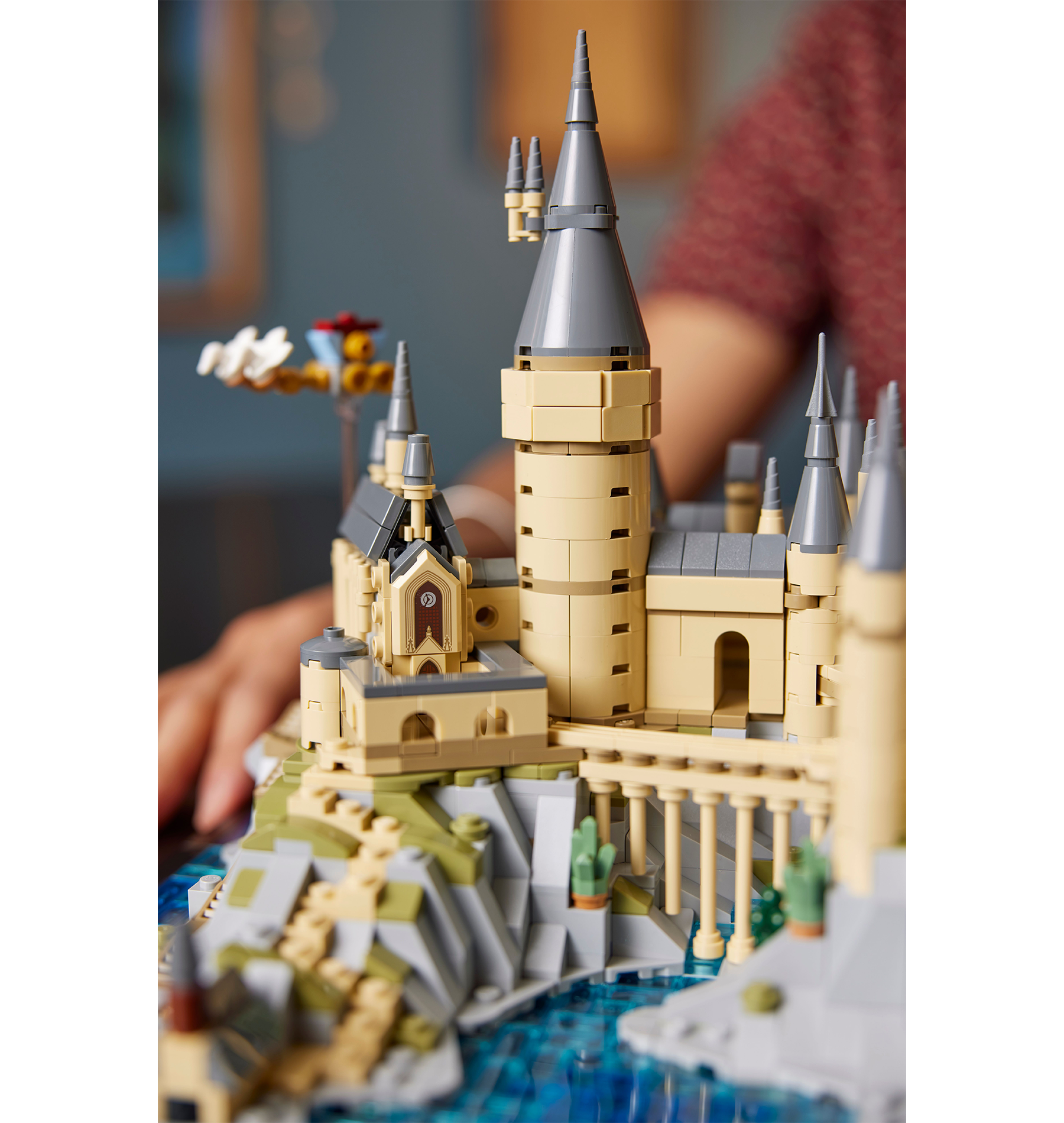 Hogwarts Castle and Grounds LEGO