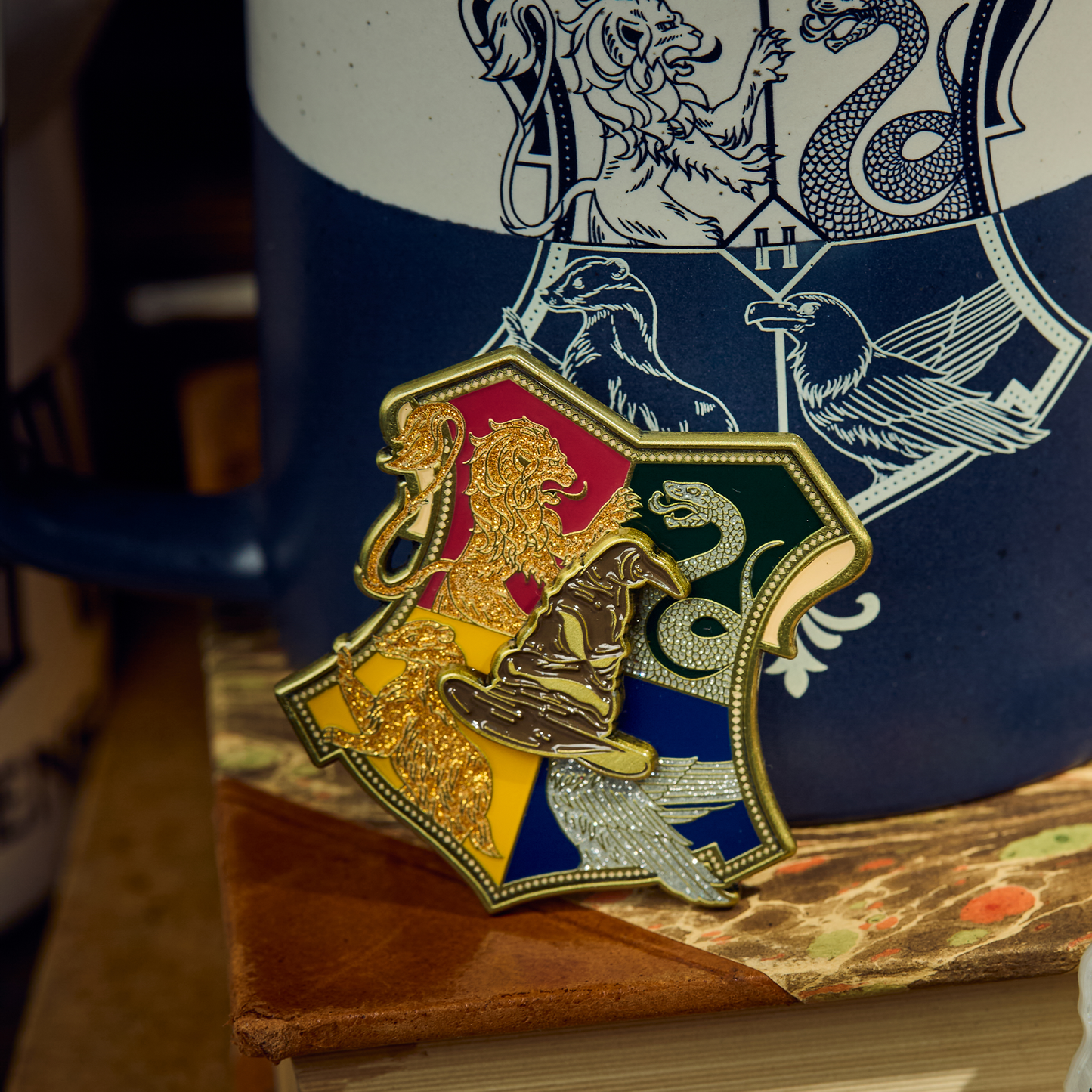 House Crest Spinning Pin