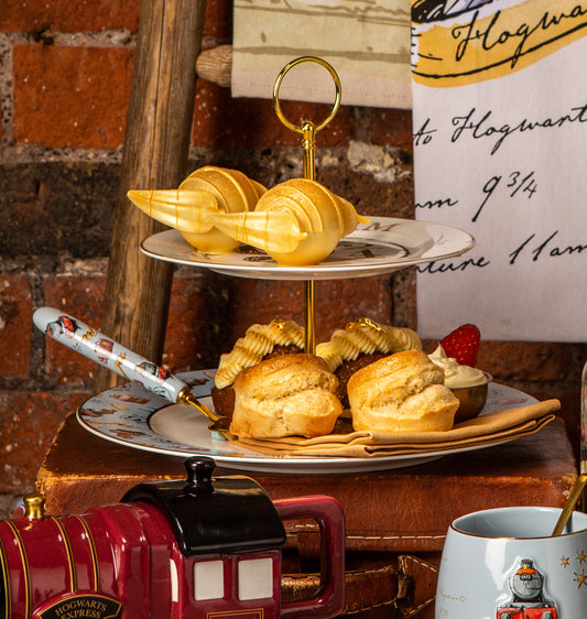 Hogwarts Express Cake Stand and Slicer