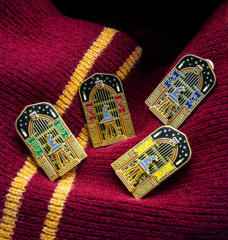 Hogwarts Houses box of pins Harry Potter