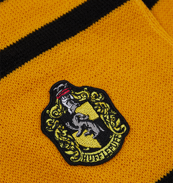 Hufflepuff Knitted Crest Scarf | Harry Potter Shop UK