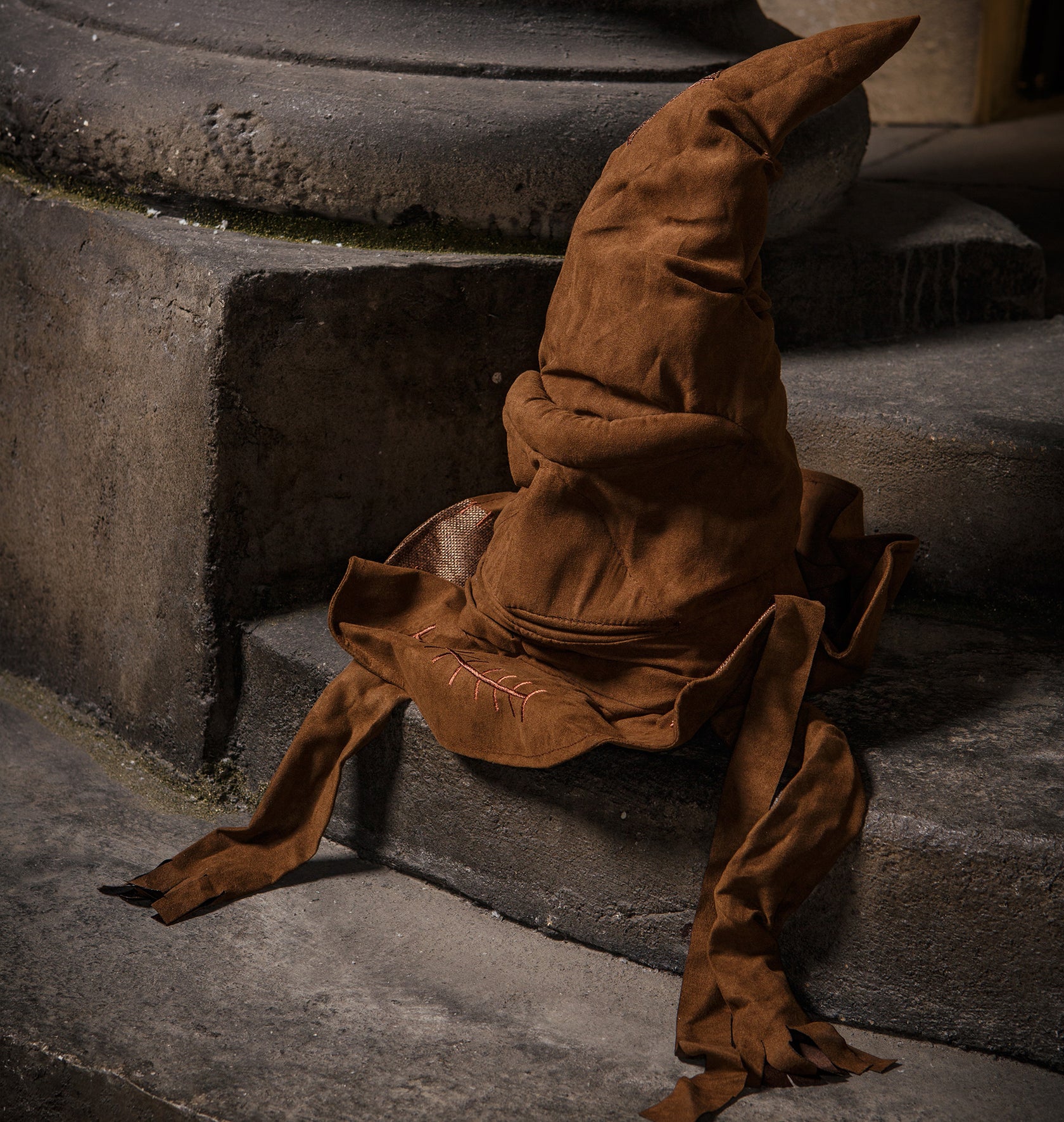 Animated Sorting Hat | Harry Potter Shop UK